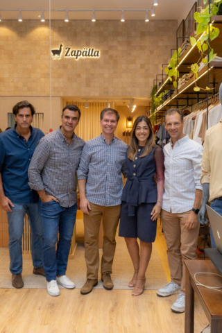 Os sócios da Zapälla, João Gaspar Martins Bastos, José Eduardo e Roberto Souza Aranha com os franqueados em BC